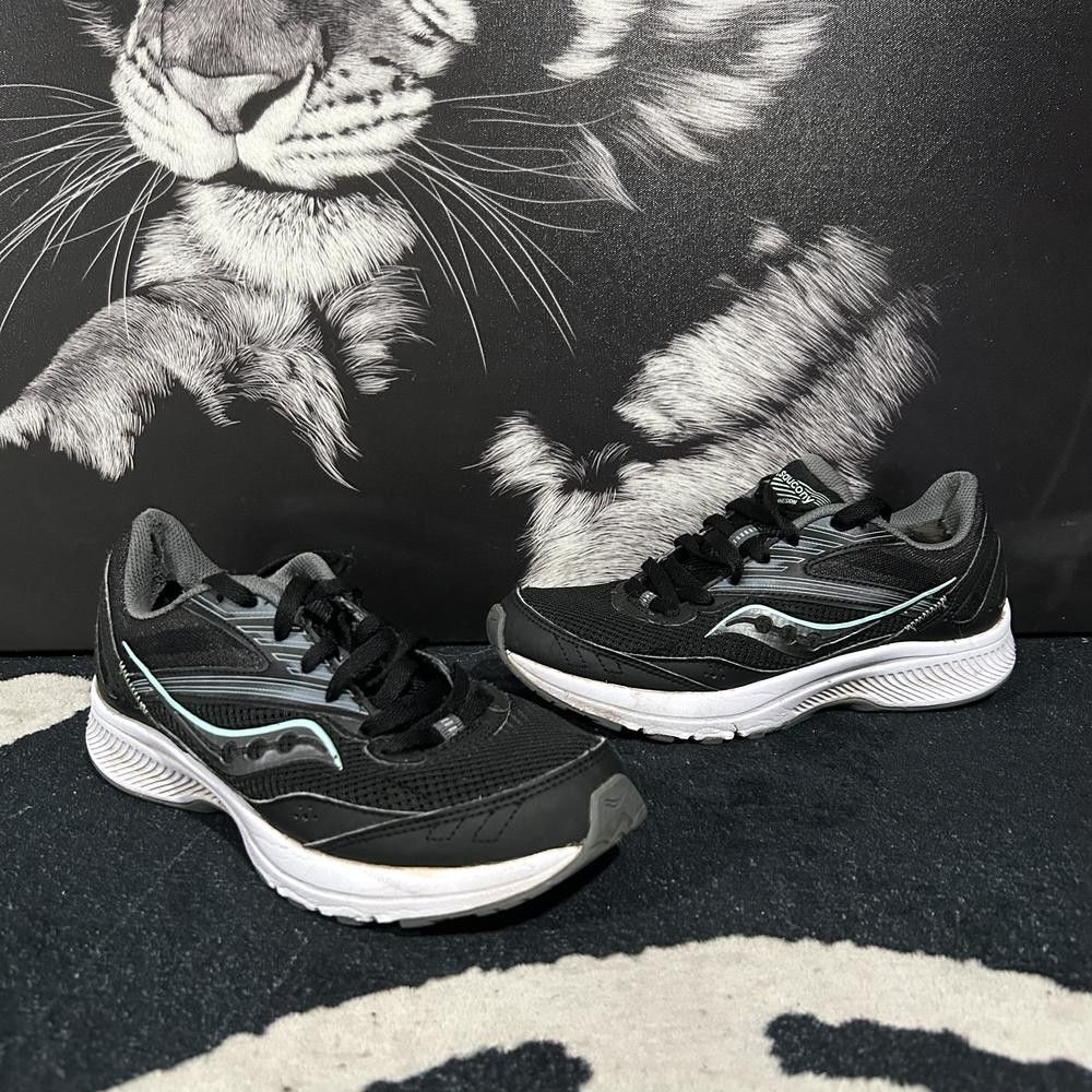 Saucony Cohesion 15 S10701-05 Athletic Sneaker Women's 7.5 Black Mesh Running